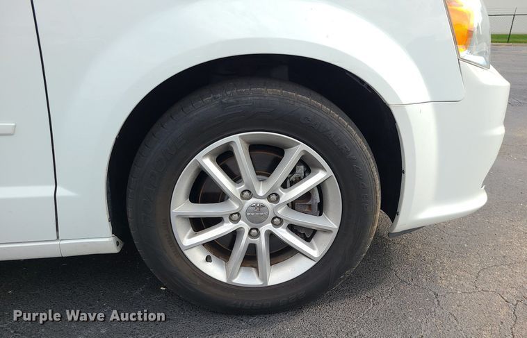 image for item MJ9407 2016 Dodge Grand Caravan  van