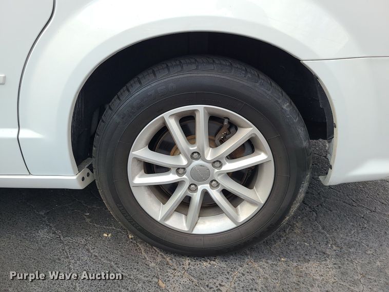 image for item MJ9407 2016 Dodge Grand Caravan  van