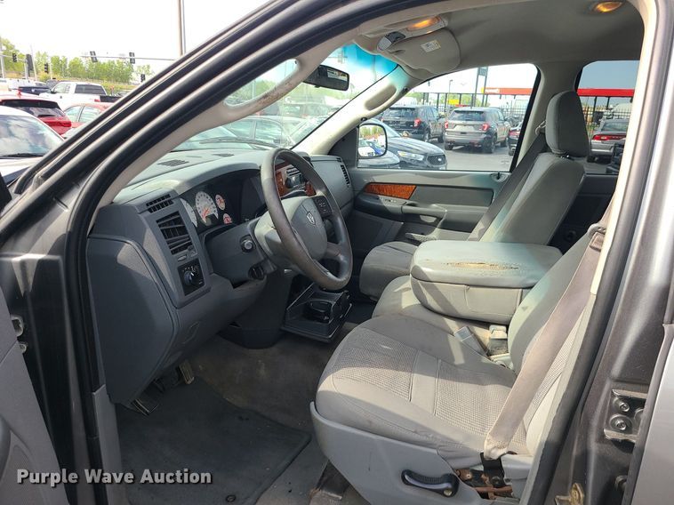 image for item MJ9408 2006 Dodge Ram 1500  Quad Cab pickup truck