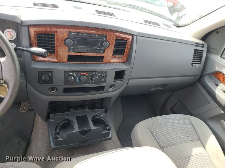 image for item MJ9408 2006 Dodge Ram 1500  Quad Cab pickup truck