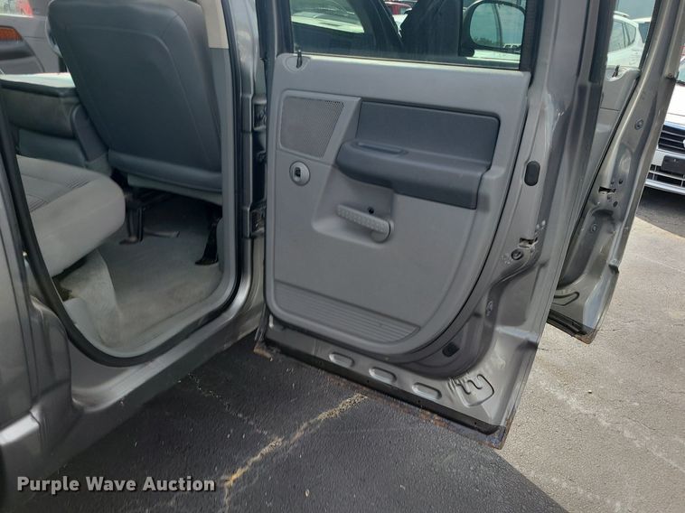 image for item MJ9408 2006 Dodge Ram 1500  Quad Cab pickup truck