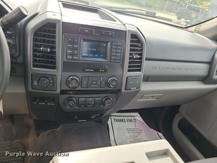 image for item MJ9409 2017 Ford F250 Super Duty XL  SuperCab pickup truck