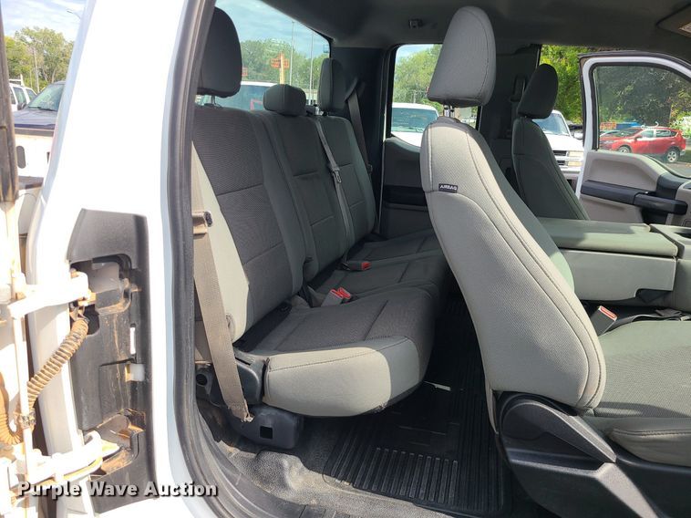 image for item MJ9409 2017 Ford F250 Super Duty XL  SuperCab pickup truck