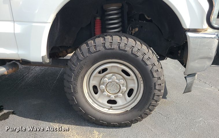 image for item MJ9409 2017 Ford F250 Super Duty XL  SuperCab pickup truck