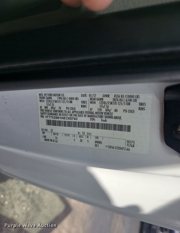 image for item MJ9409 2017 Ford F250 Super Duty XL  SuperCab pickup truck