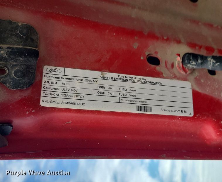 image for item MJ9410 2010 Ford F250 Super Duty  Crew Cab flatbed pickup truck