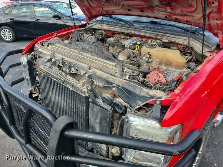 image for item MJ9410 2010 Ford F250 Super Duty  Crew Cab flatbed pickup truck