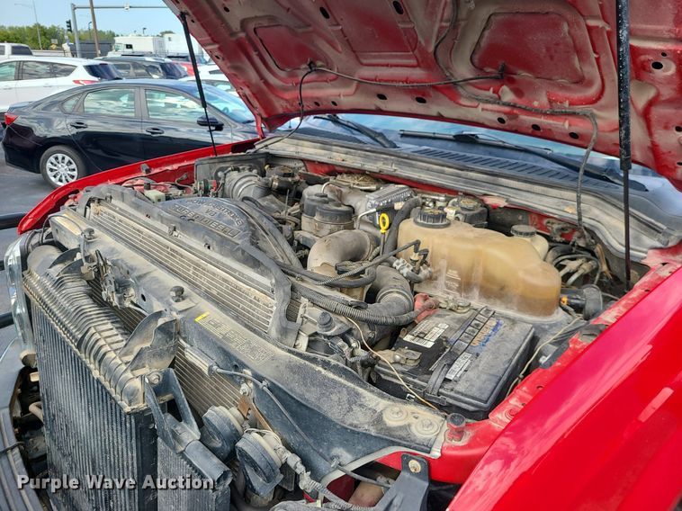 image for item MJ9410 2010 Ford F250 Super Duty  Crew Cab flatbed pickup truck