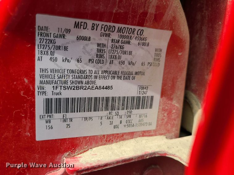 image for item MJ9410 2010 Ford F250 Super Duty  Crew Cab flatbed pickup truck