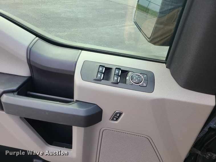 image for item MJ9411 2019 Ford F150  SuperCrew pickup truck