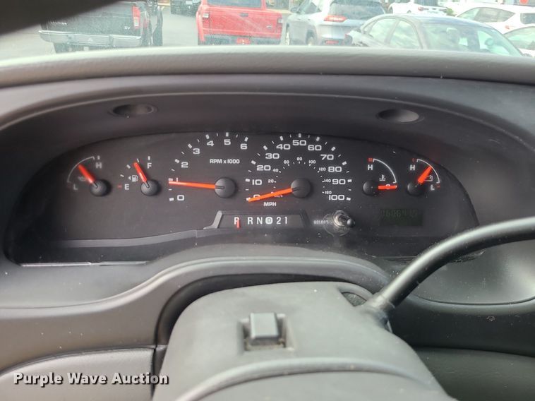 image for item MJ9412 2008 Ford E250 Super Duty  van