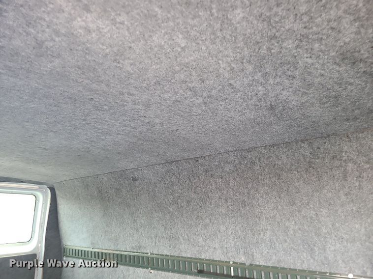 image for item MJ9412 2008 Ford E250 Super Duty  van