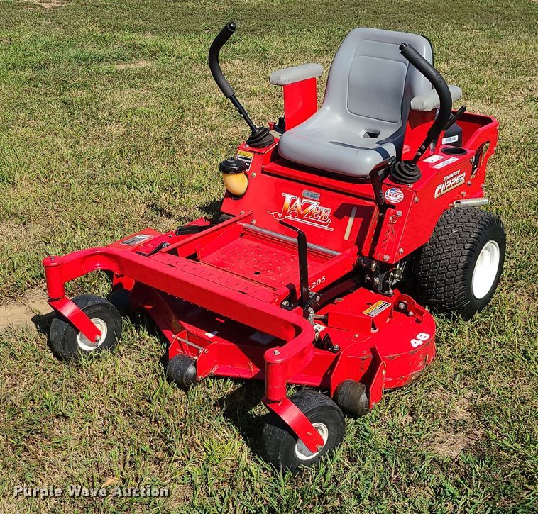 image for item MJ9418 Country Clipper Jazee SR205  ZTR lawn mower