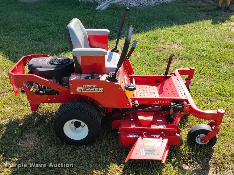 image for item MJ9418 Country Clipper Jazee SR205  ZTR lawn mower