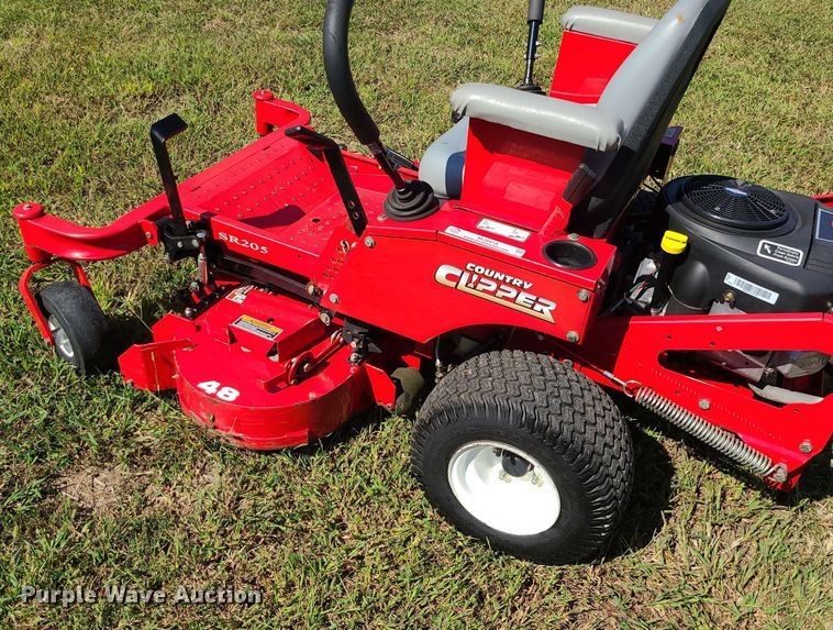 image for item MJ9418 Country Clipper Jazee SR205  ZTR lawn mower