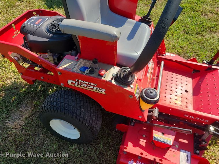 image for item MJ9418 Country Clipper Jazee SR205  ZTR lawn mower