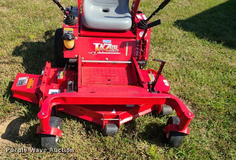 image for item MJ9418 Country Clipper Jazee SR205  ZTR lawn mower