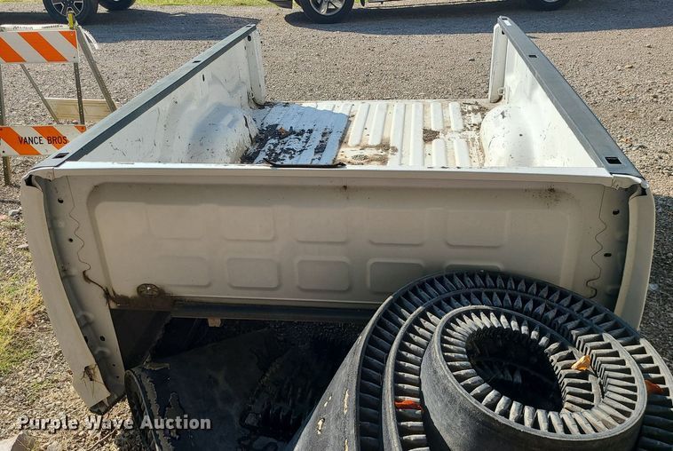 image for item MJ9428 Dodge Ram  8' pickup bed