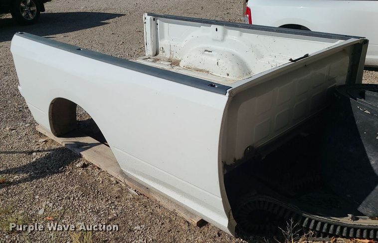 image for item MJ9428 Dodge Ram  8' pickup bed