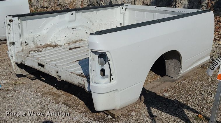 image for item MJ9428 Dodge Ram  8' pickup bed