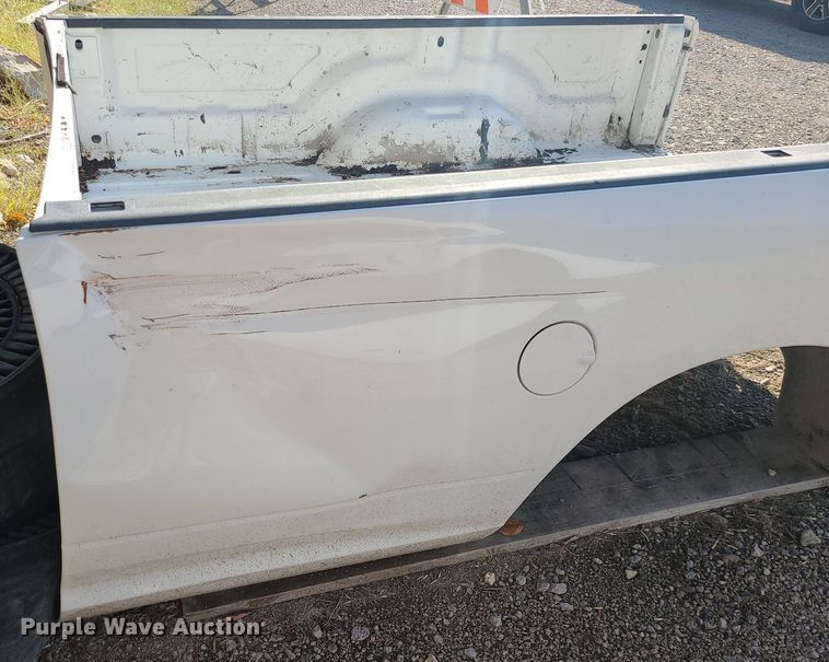 image for item MJ9428 Dodge Ram  8' pickup bed