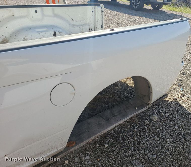 image for item MJ9428 Dodge Ram  8' pickup bed