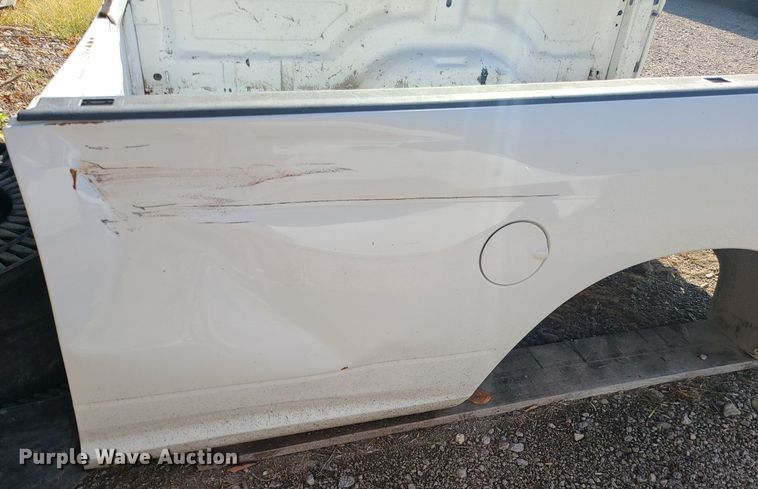 image for item MJ9428 Dodge Ram  8' pickup bed