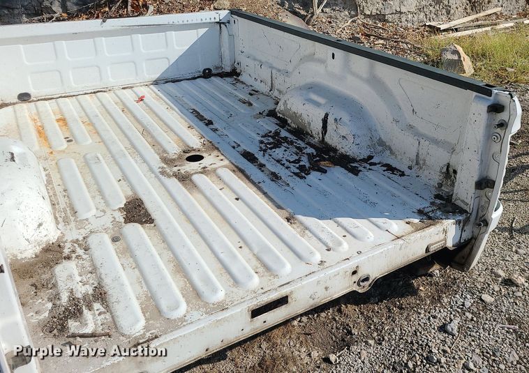 image for item MJ9428 Dodge Ram  8' pickup bed