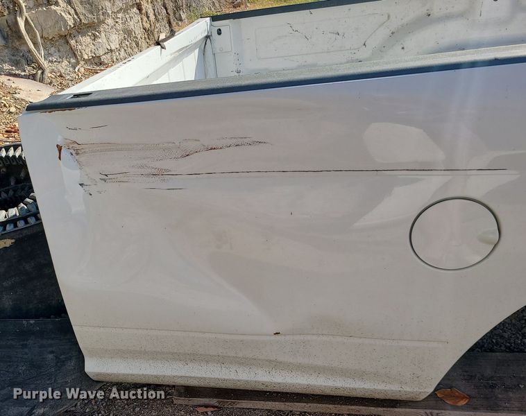 image for item MJ9428 Dodge Ram  8' pickup bed