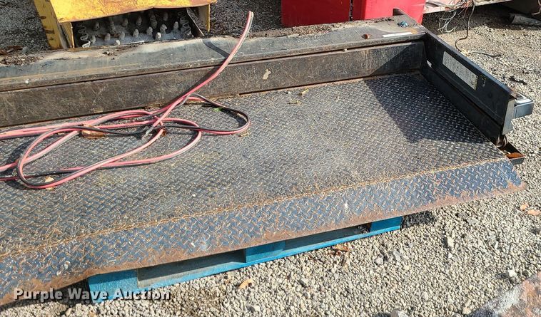 image for item MJ9436 Tommy Gate  lift gate