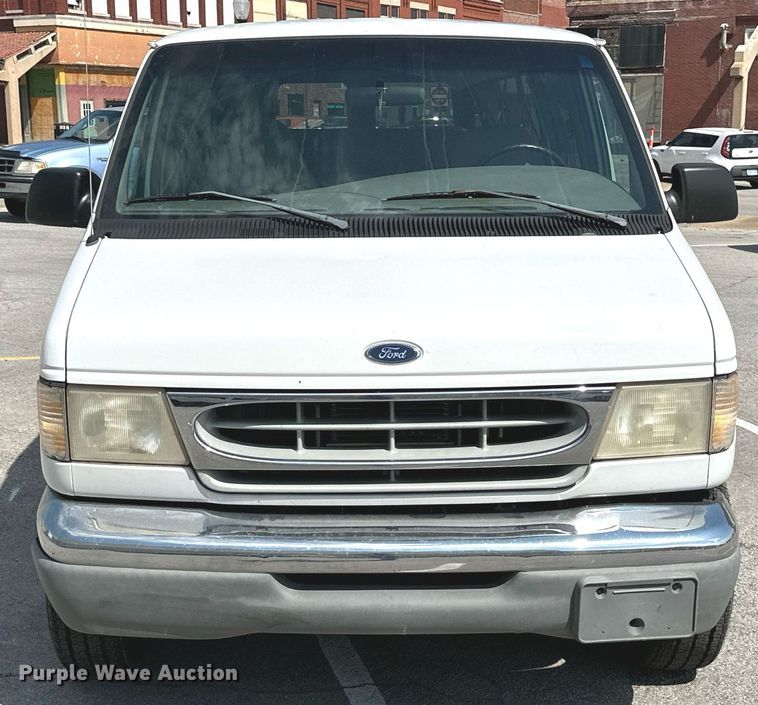 image for item ML9078 1998 Ford Club Wagon  handicap accessible van