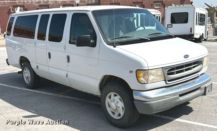 image for item ML9078 1998 Ford Club Wagon  handicap accessible van