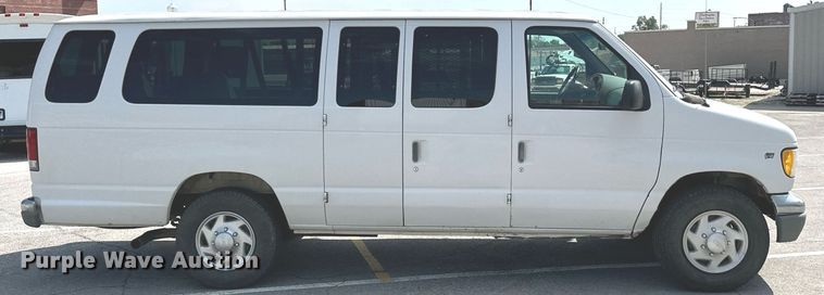 image for item ML9078 1998 Ford Club Wagon  handicap accessible van