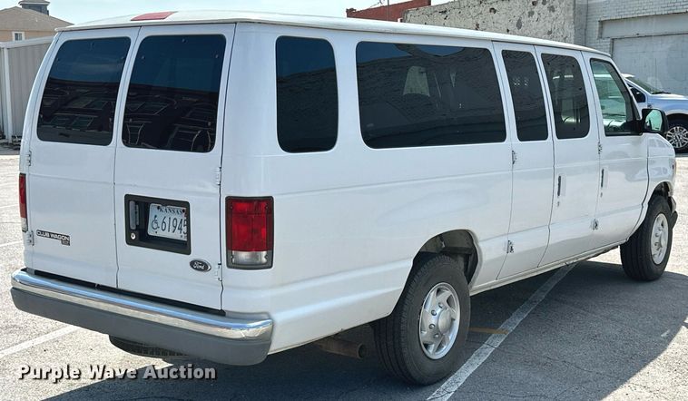 image for item ML9078 1998 Ford Club Wagon  handicap accessible van