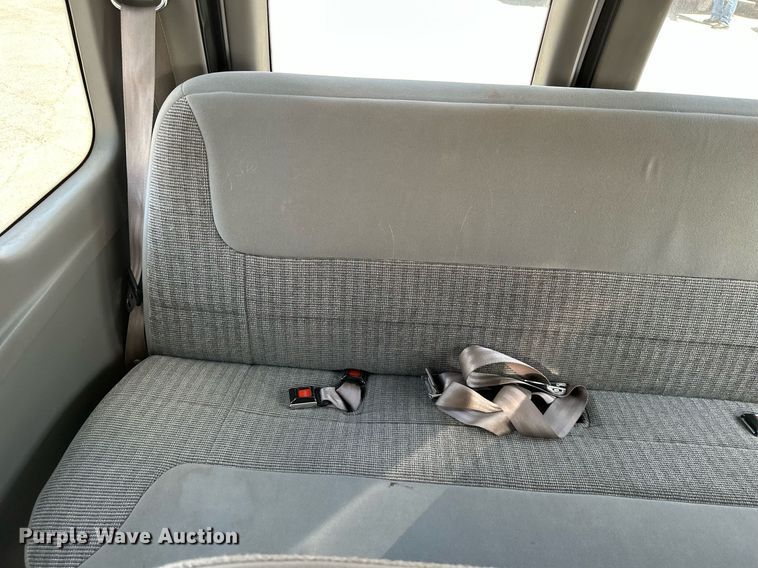 image for item ML9078 1998 Ford Club Wagon  handicap accessible van