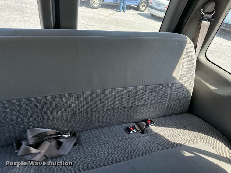 image for item ML9078 1998 Ford Club Wagon  handicap accessible van