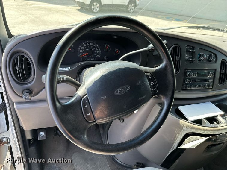 image for item ML9078 1998 Ford Club Wagon  handicap accessible van