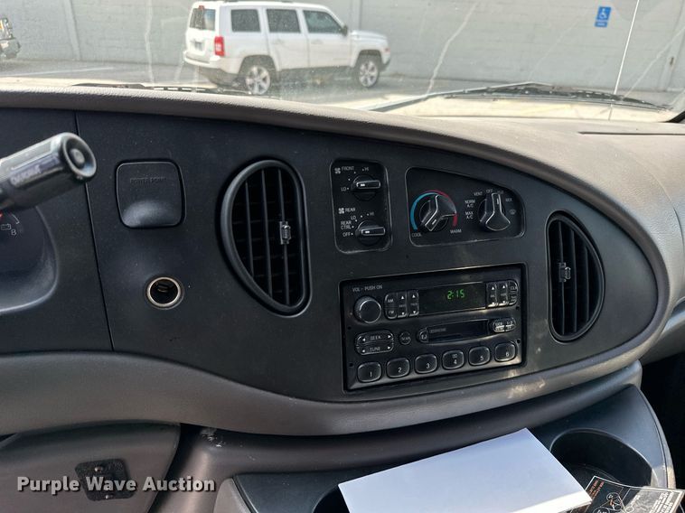 image for item ML9078 1998 Ford Club Wagon  handicap accessible van