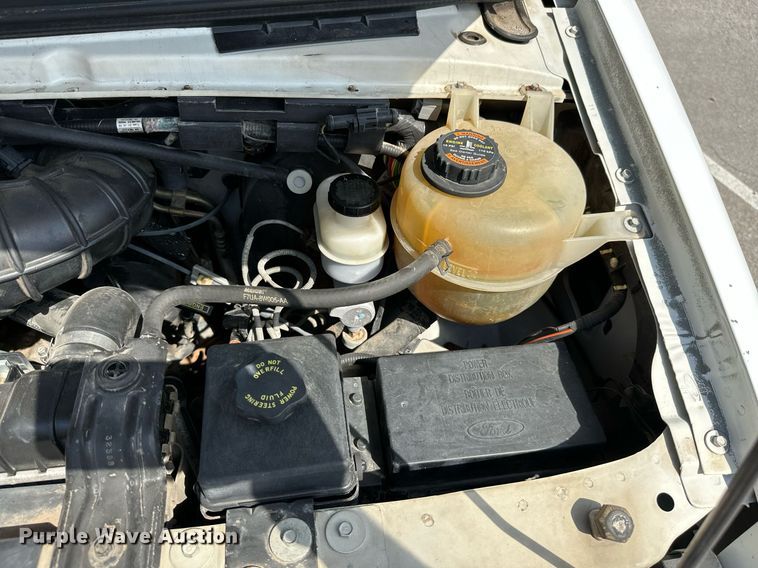 image for item ML9078 1998 Ford Club Wagon  handicap accessible van