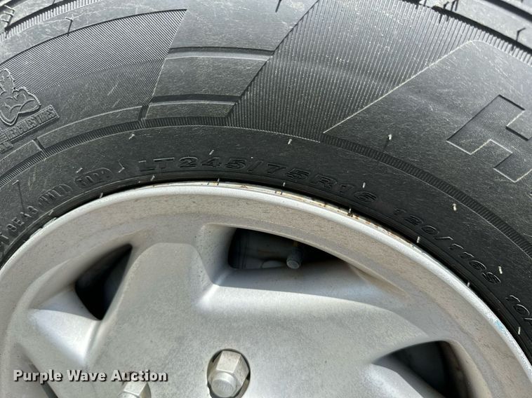 image for item ML9078 1998 Ford Club Wagon  handicap accessible van