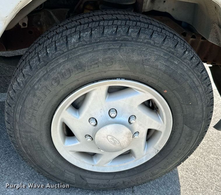 image for item ML9078 1998 Ford Club Wagon  handicap accessible van