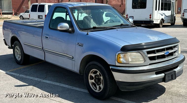 image for item ML9079 1997 Ford F150  pickup truck