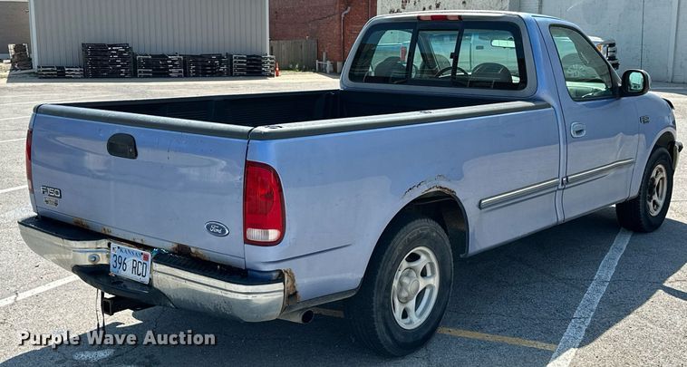 image for item ML9079 1997 Ford F150  pickup truck