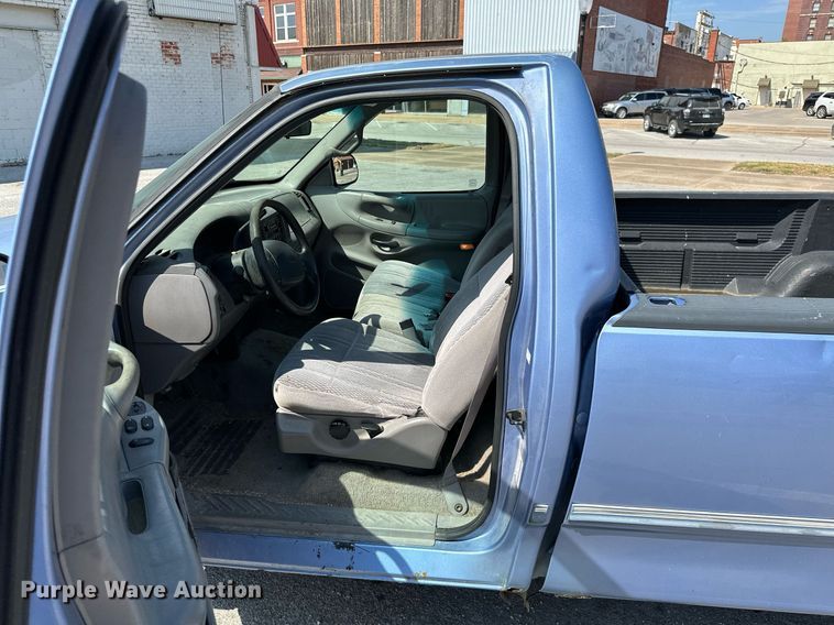 image for item ML9079 1997 Ford F150  pickup truck