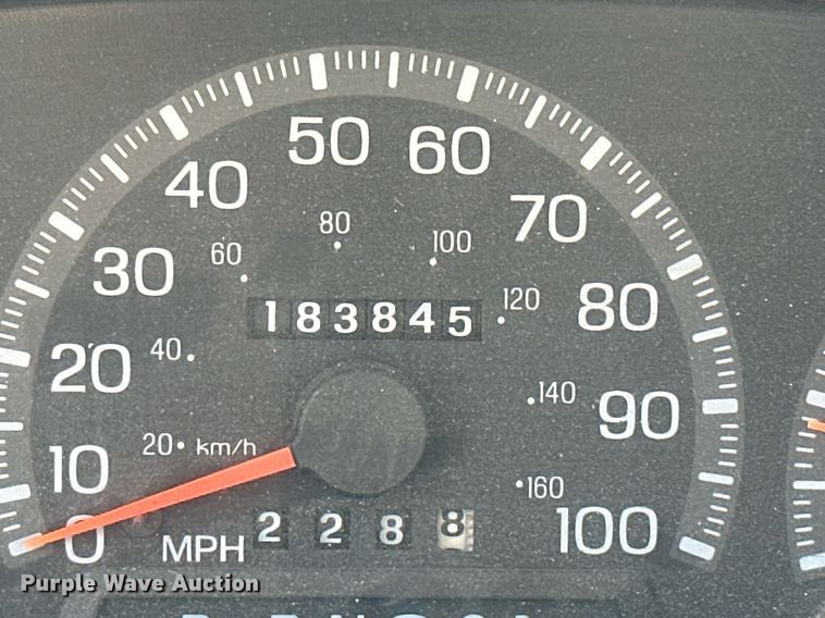 image for item ML9079 1997 Ford F150  pickup truck