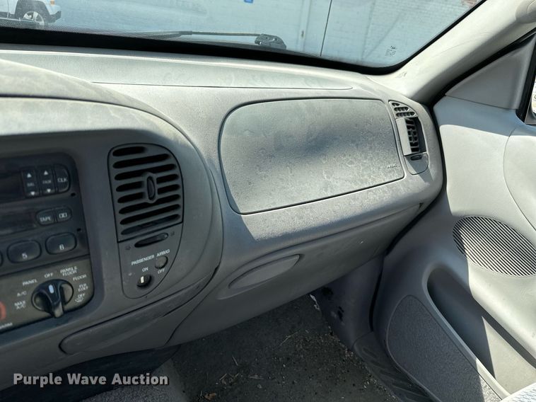 image for item ML9079 1997 Ford F150  pickup truck