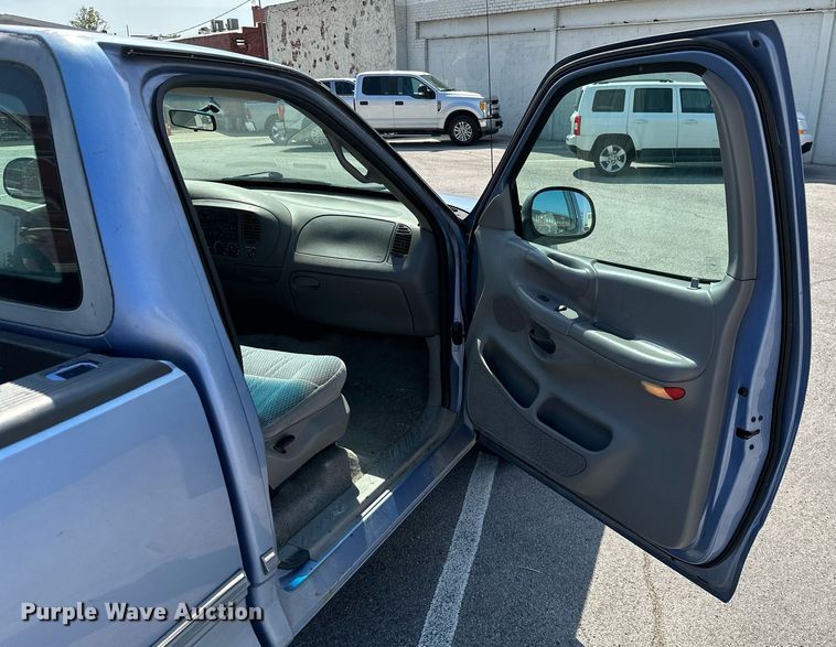 image for item ML9079 1997 Ford F150  pickup truck