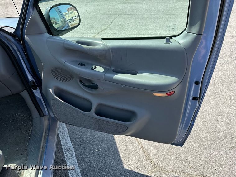 image for item ML9079 1997 Ford F150  pickup truck