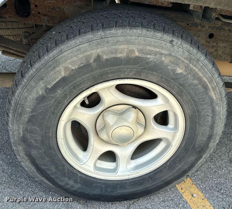 image for item ML9079 1997 Ford F150  pickup truck