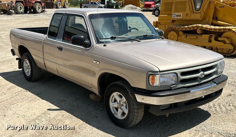 image for item ML9095 1997 Mazda B4000  pickup truck